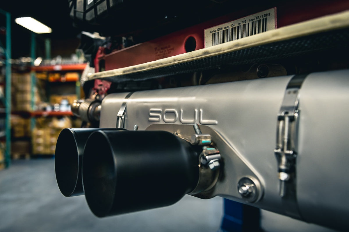 SOUL Porsche 997 / 991 GT3 Center Muffler